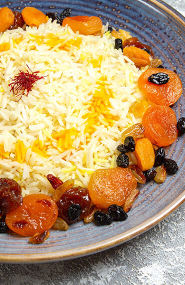 pur-safran-marocain-recette-sante-de-riz-au-safran-accompagnement-fruits-secs-maroc