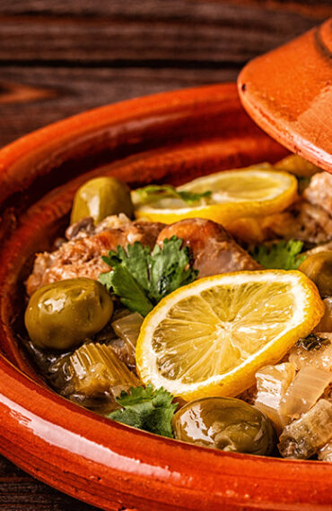 pur-safran-marocain-recette-sante-tajine-de-poulet-au-safran-et-legumes-plat-traditionnel-maroc